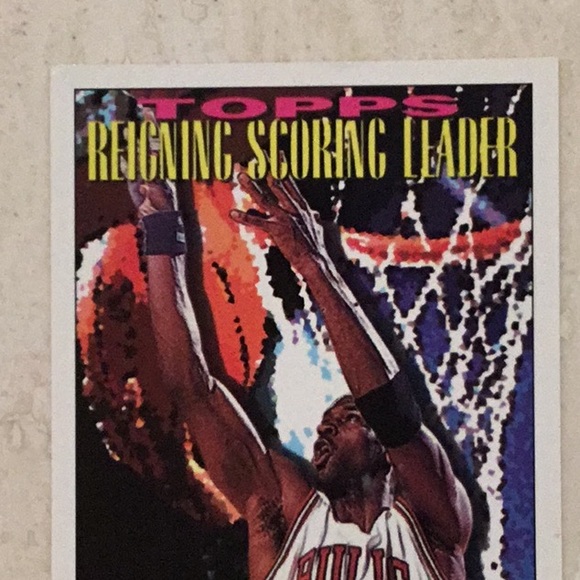 Michael Jordan 1994 Topps 384 Reigning Scoring Leader Basketball Card NBA #384 - Picture 3 of 10